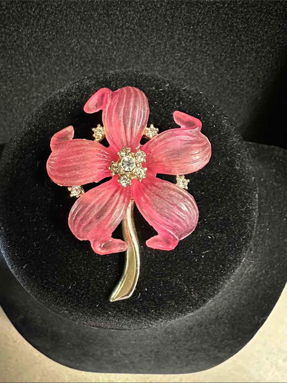Elegant Vintage Molded Pink Lucite Floral Crystal Brooch
